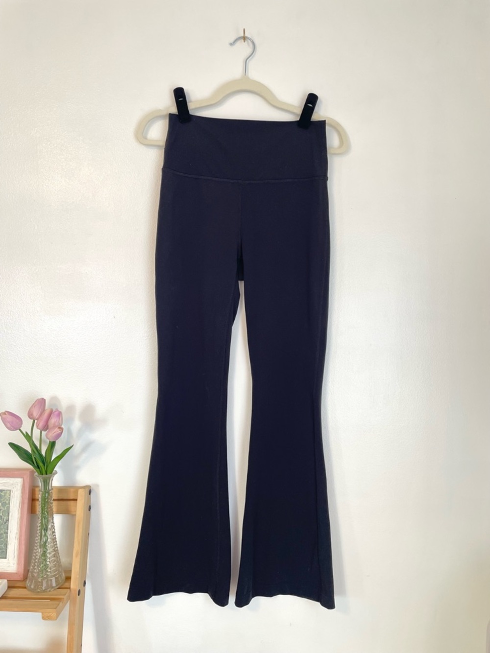 All in Motion Target black flare leggings size medium